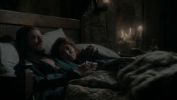 extant_GameOfThrones_1x01-WinterIsComing_4417
