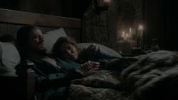 extant_GameOfThrones_1x01-WinterIsComing_4418