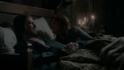 extant_GameOfThrones_1x01-WinterIsComing_4427