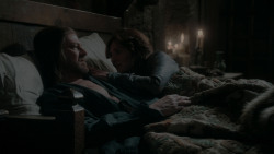 extant_GameOfThrones_1x01-WinterIsComing_4431