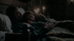 extant_GameOfThrones_1x01-WinterIsComing_4448