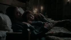 extant_GameOfThrones_1x01-WinterIsComing_4449