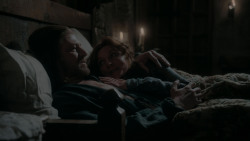 extant_GameOfThrones_1x01-WinterIsComing_4457