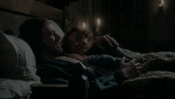 extant_GameOfThrones_1x01-WinterIsComing_4458