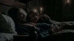 extant_GameOfThrones_1x01-WinterIsComing_4459