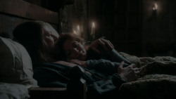 extant_GameOfThrones_1x01-WinterIsComing_4468