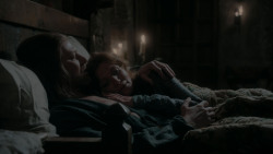 extant_GameOfThrones_1x01-WinterIsComing_4470