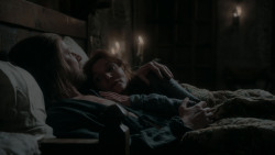 extant_GameOfThrones_1x01-WinterIsComing_4476