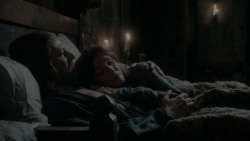 extant_GameOfThrones_1x01-WinterIsComing_4478