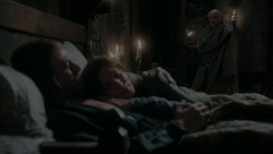extant_GameOfThrones_1x01-WinterIsComing_4481