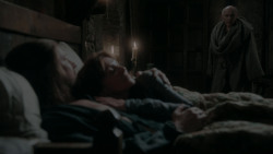 extant_GameOfThrones_1x01-WinterIsComing_4485
