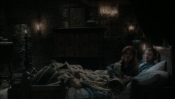 extant_GameOfThrones_1x01-WinterIsComing_4494