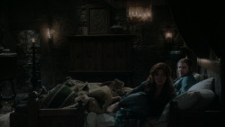 extant_GameOfThrones_1x01-WinterIsComing_4496