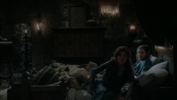 extant_GameOfThrones_1x01-WinterIsComing_4497