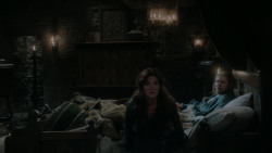 extant_GameOfThrones_1x01-WinterIsComing_4498