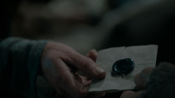 extant_GameOfThrones_1x01-WinterIsComing_4503