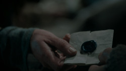extant_GameOfThrones_1x01-WinterIsComing_4504