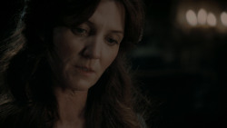 extant_GameOfThrones_1x01-WinterIsComing_4521