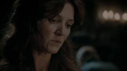 extant_GameOfThrones_1x01-WinterIsComing_4524