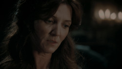 extant_GameOfThrones_1x01-WinterIsComing_4527