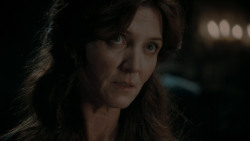 extant_GameOfThrones_1x01-WinterIsComing_4540