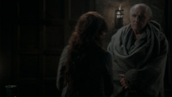 extant_GameOfThrones_1x01-WinterIsComing_4544