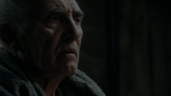 extant_GameOfThrones_1x01-WinterIsComing_4558