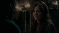 extant_GameOfThrones_1x01-WinterIsComing_4577