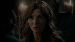 extant_GameOfThrones_1x01-WinterIsComing_4591