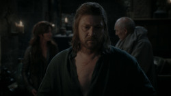 extant_GameOfThrones_1x01-WinterIsComing_4653
