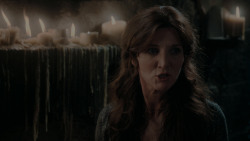 extant_GameOfThrones_1x01-WinterIsComing_4674
