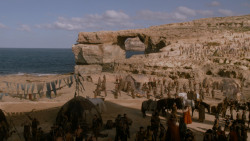extant_GameOfThrones_1x01-WinterIsComing_4715