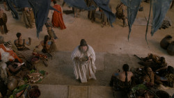 extant_GameOfThrones_1x01-WinterIsComing_4733
