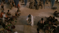 extant_GameOfThrones_1x01-WinterIsComing_4736