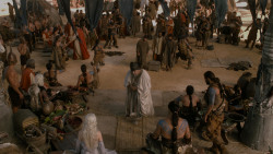 extant_GameOfThrones_1x01-WinterIsComing_4742