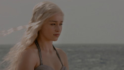 extant_GameOfThrones_1x01-WinterIsComing_4751