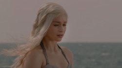 extant_GameOfThrones_1x01-WinterIsComing_4768