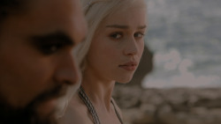 extant_GameOfThrones_1x01-WinterIsComing_4797
