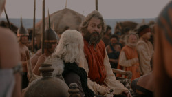 extant_GameOfThrones_1x01-WinterIsComing_4836