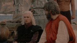 extant_GameOfThrones_1x01-WinterIsComing_4842