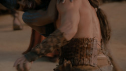 extant_GameOfThrones_1x01-WinterIsComing_4851