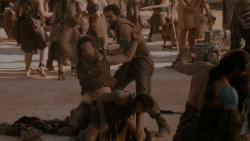 extant_GameOfThrones_1x01-WinterIsComing_4874
