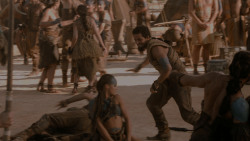 extant_GameOfThrones_1x01-WinterIsComing_4876