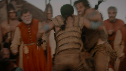 extant_GameOfThrones_1x01-WinterIsComing_4888