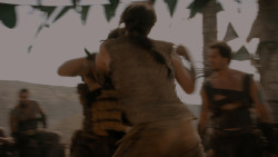 extant_GameOfThrones_1x01-WinterIsComing_4889