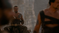 extant_GameOfThrones_1x01-WinterIsComing_4905