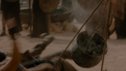extant_GameOfThrones_1x01-WinterIsComing_4915