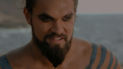 extant_GameOfThrones_1x01-WinterIsComing_4920