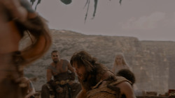 extant_GameOfThrones_1x01-WinterIsComing_4935