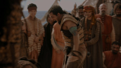 extant_GameOfThrones_1x01-WinterIsComing_4941